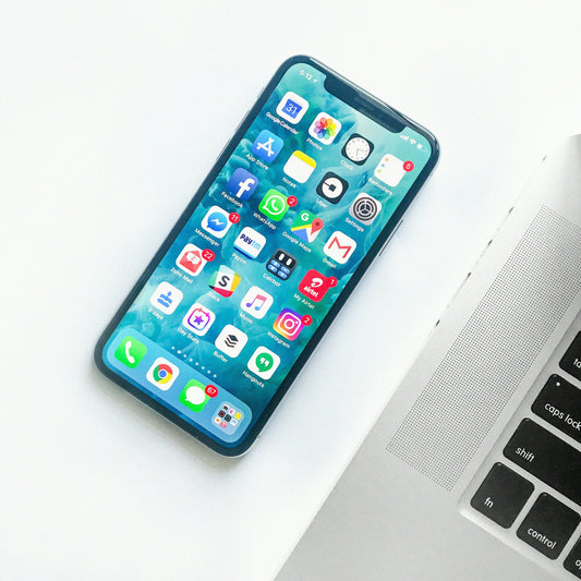 El costo ambiental oculto de cambiar de celular cada año