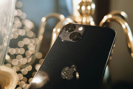 ¿Qué revisar al comprar tecnología en línea para evitar fraudes?